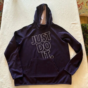 Nike Women’s‎ NK THRMA HOODIE PO GRAPHIC 4 large excellent used condition purple